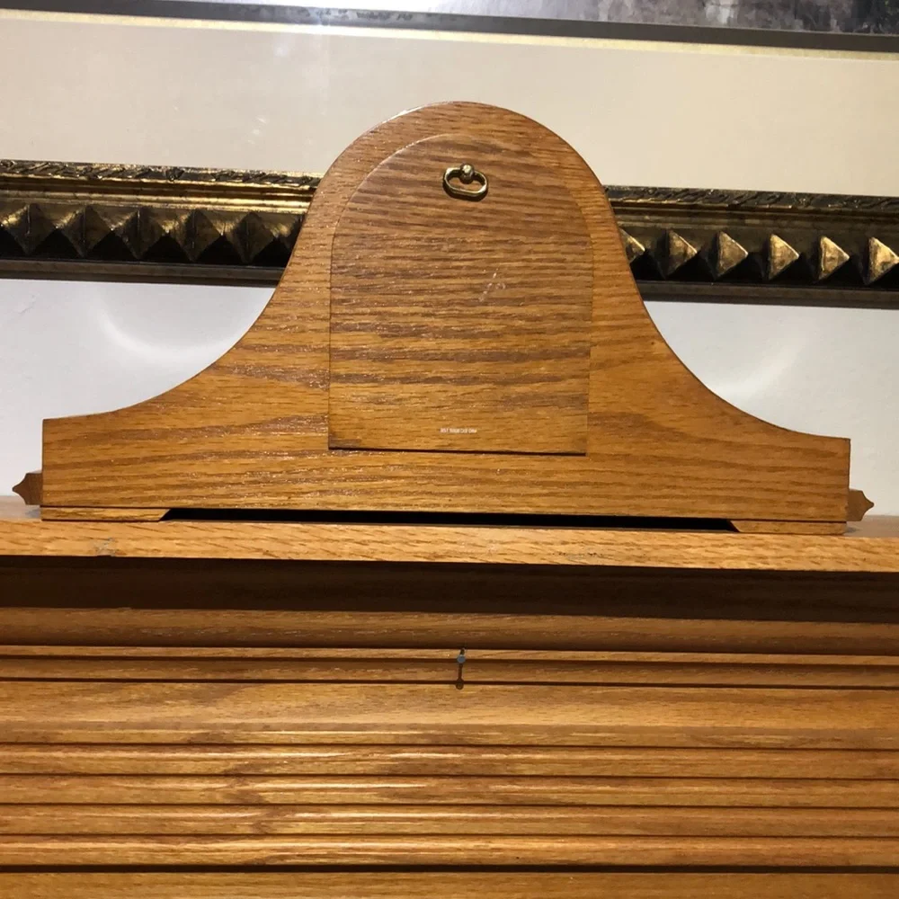 HOWARD MILLER DOMED MANTLE CLOCK